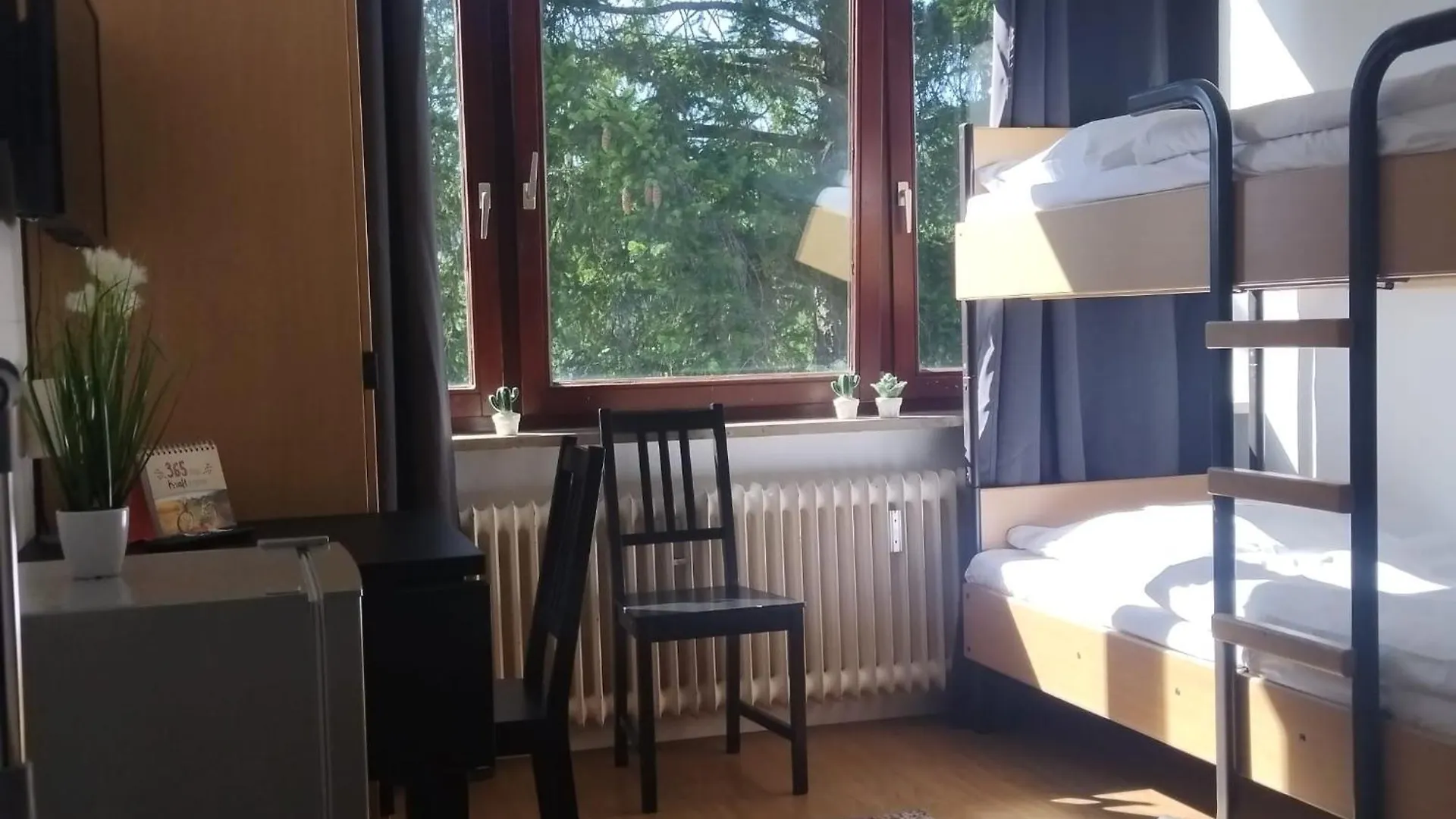 Hostel Monteurzimmer In Hamburg West Bei Hansezimmer