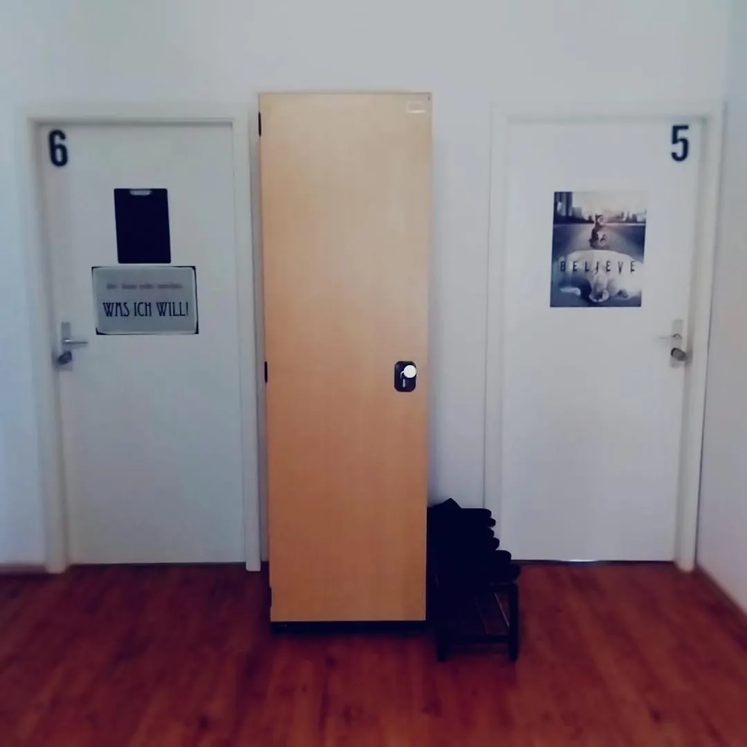 Hostel Monteurzimmer In Hamburg West Bei Hansezimmer